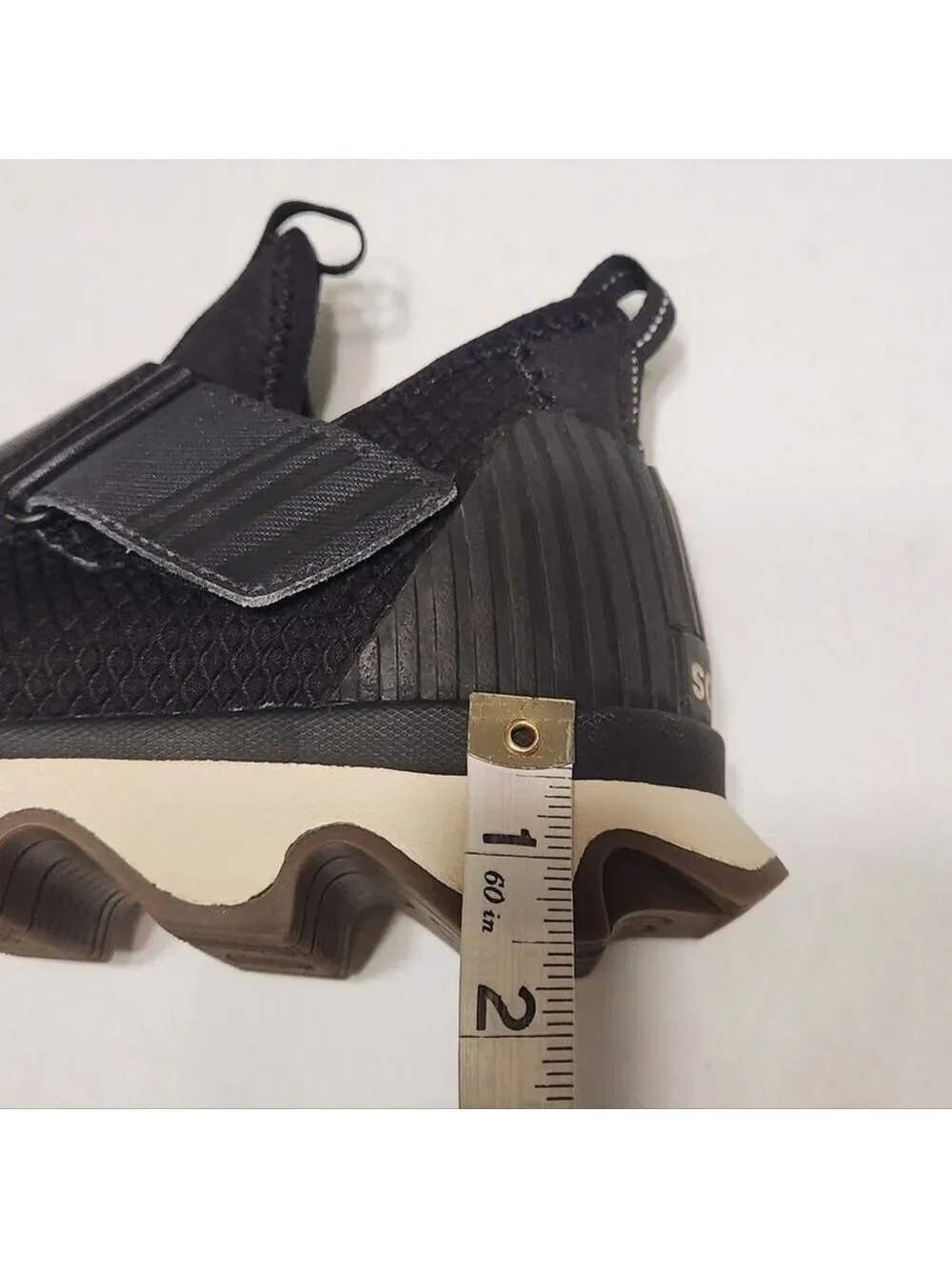 Sorel Kinetic Black Slip On Sneakers Size 7